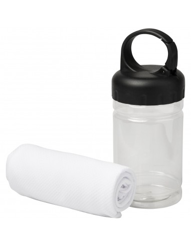 Remy cooling towel in PET container
