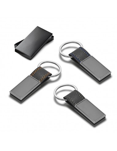 BALE. Metal keyring